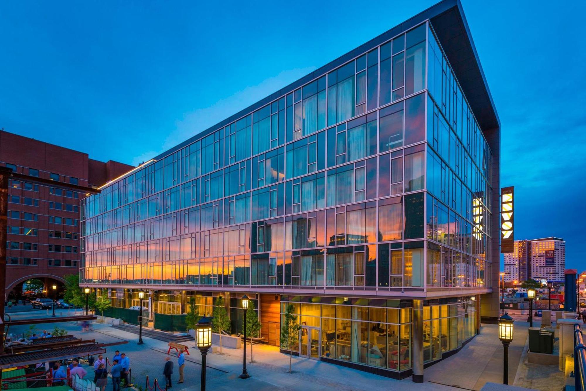 The Envoy Hotel, Autograph Collection Boston Exterior photo